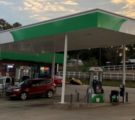 Sinclair Gas Station - Holdenville, OK