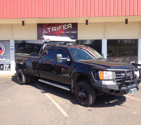 Trifer Auto Glass & Window Tint - Eugene, OR