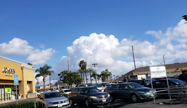 Sprout's Farmers Market - Huntington Beach, CA