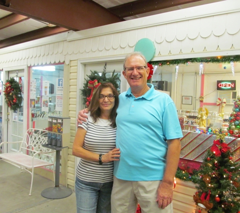 Scoops Ice Cream - Brooksville, FL