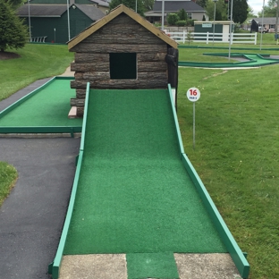 ROLLING GREENS MINIATURE GOLF - Uniontown, OH