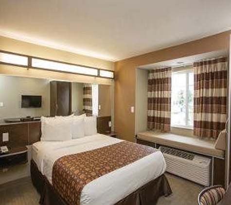 Microtel Inn & Suites by Wyndham Shelbyville - Shelbyville, TN