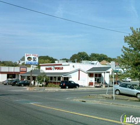 Bagel World II Bakery & Deli - Salem, MA