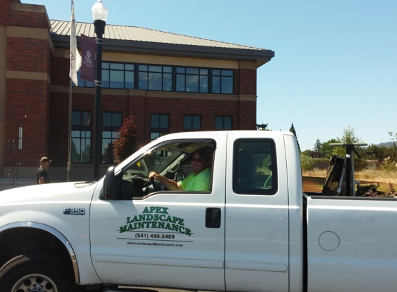 Apex Landscape Maintenance - Lebanon, OR