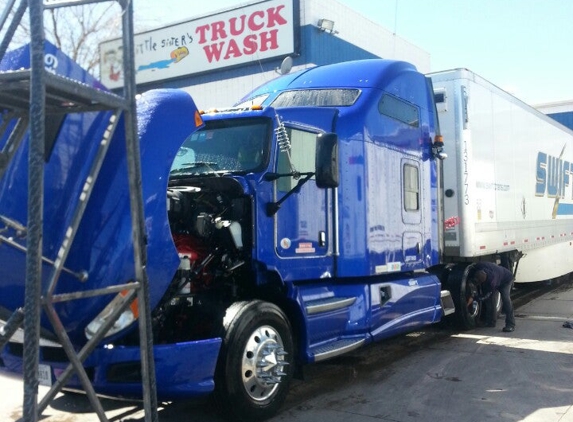 Little Sisters Truck Wash - Eloy, AZ