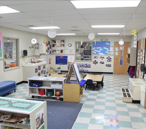 Creve Coeur KinderCare - Saint Louis, MO