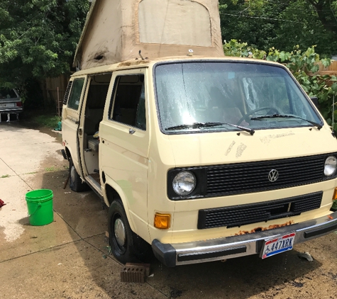 Brown's Locksmithing - Cleveland, OH. 7/7/17
Key made to 1982 VW Vanagon, the customer is going to restore it!