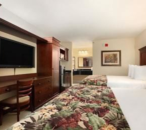 Baymont Inn & Suites - Kissimmee, FL