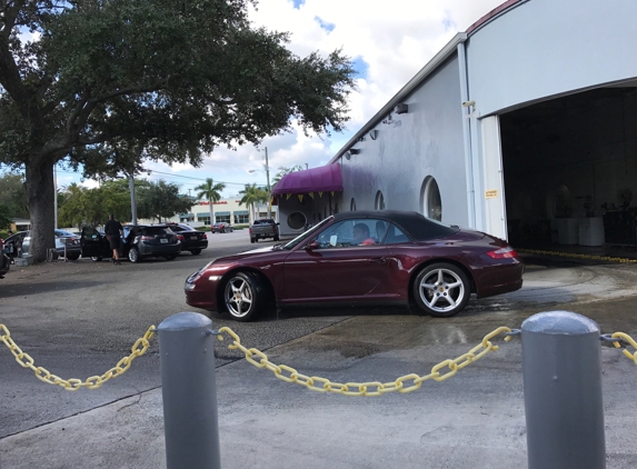 The Car Wash - Miami, FL
