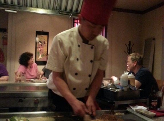 Fujiyama Japanese Steak House and Sushi Bar - Pottstown, PA