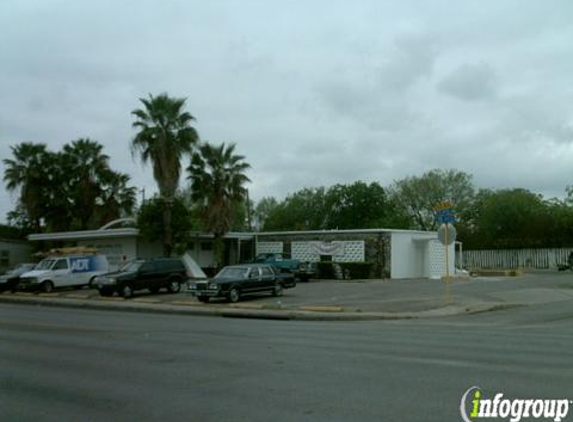 Gruesbeck Clinica Medica - San Antonio, TX