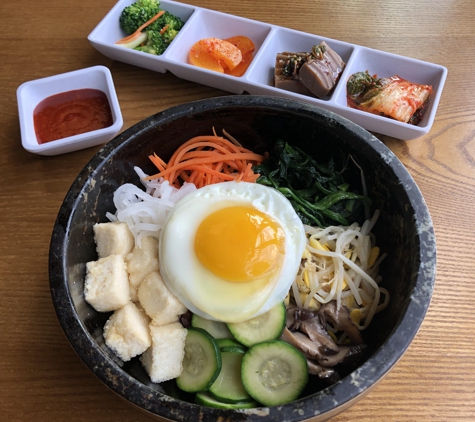 Jinji Korean Cuisine & Soju Bar - Southfield, MI