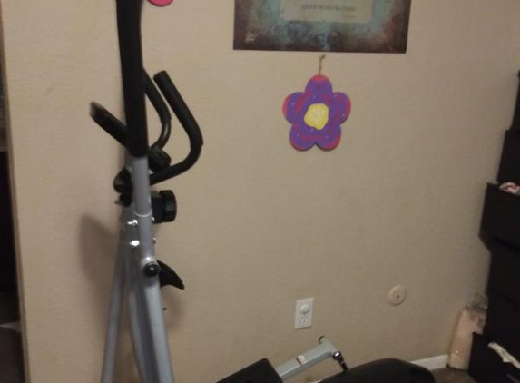 iFIT - Penshurst, NSW. Compact Elliptical