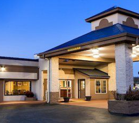 Days Inn - Cookeville, TN