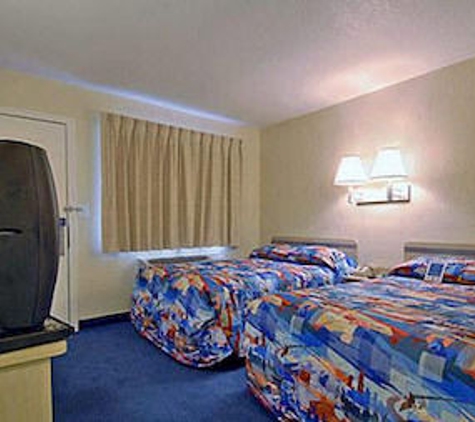 Motel 6 - San Antonio, TX