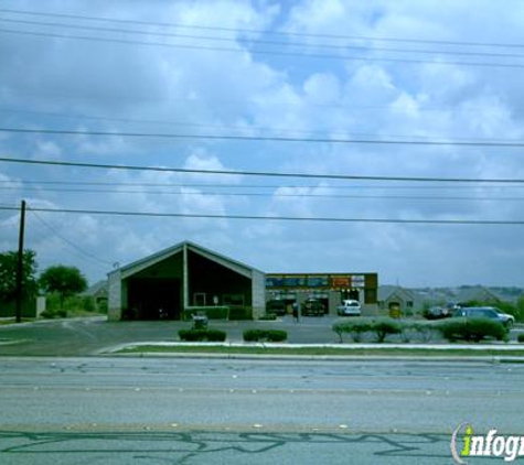 Wash Me Car Salon - San Antonio, TX