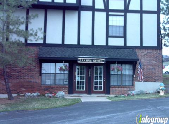 Sherman Square Apartments - Saint Charles, MO