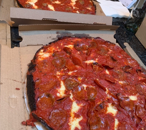 Pequod's Pizza - Morton Grove, IL