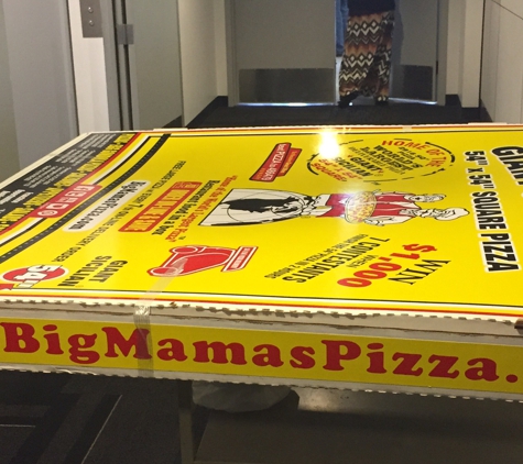 Big Mama's & Papa's Pizzeria - Glendale, CA. Huge 36" pizza!