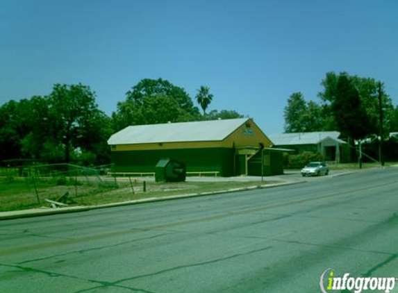 Tee Time Sports Bar - San Antonio, TX