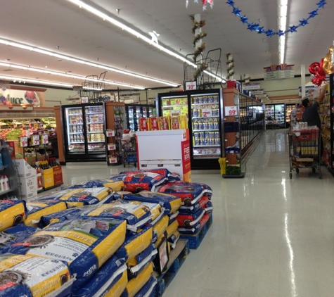 Stater Bros. - Phelan, CA