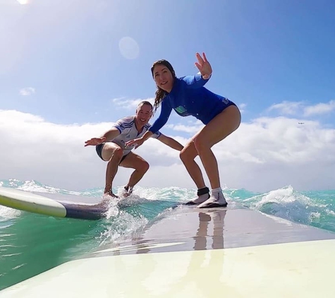 Kahu Surf School - Honolulu, HI