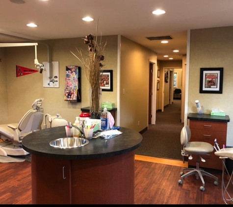 Rector Family Dental and Orthodontics - West McGalliard - Muncie, IN