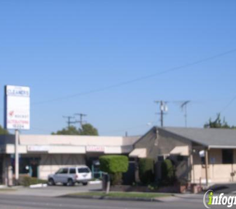 Orange Rocket Cash - Gardena, CA