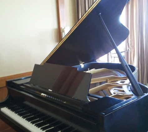 Churchill's Piano Rental Service - Santa Cruz, CA. Kawai Grand piano at Highlands Inn,Carmel for wedding