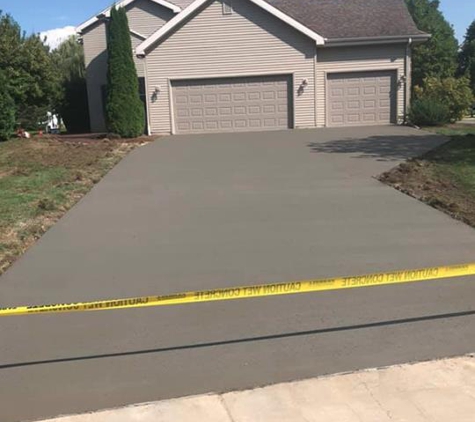 DP Concrete & Landscaping Inc. - Albany, WI