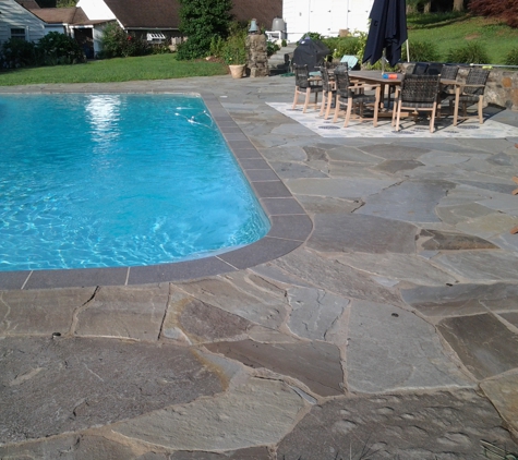 Keener sensenig llc - Newark, DE. irregular flagstone deck area