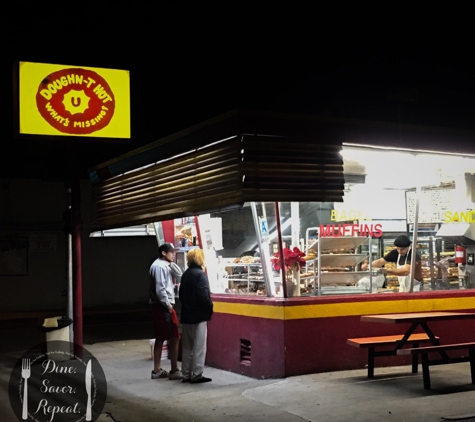 Donut Hut - Burbank, CA