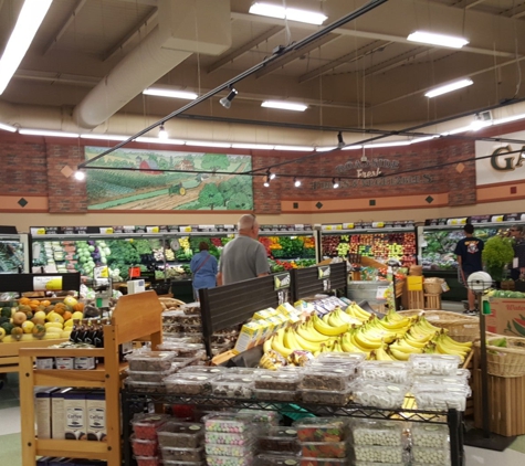 Roger's Foodland - Saint Joseph, MI