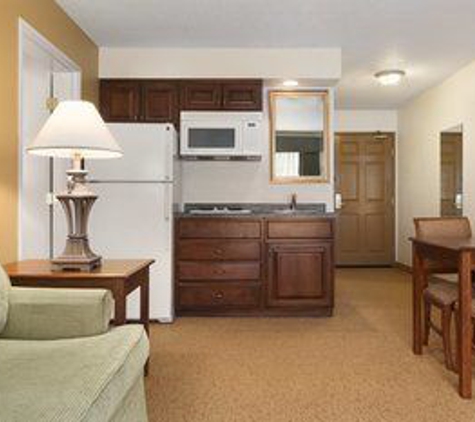 Country Inns & Suites - Mankato, MN