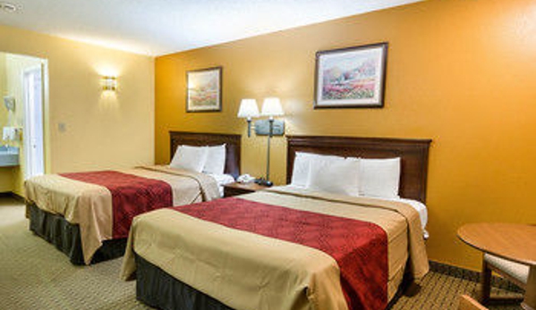 Econo Lodge - Fredericksburg, VA