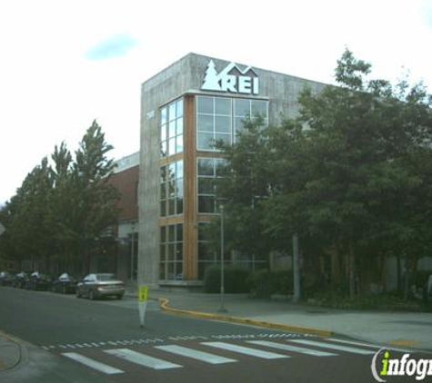 Rei - Bellevue, WA