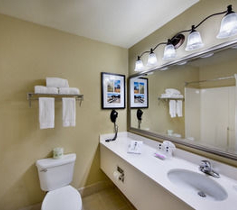 Country Inns & Suites - Greeley, CO