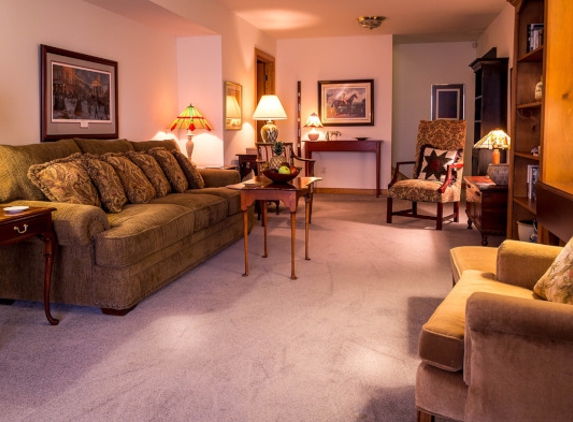 Portland Carpet & Upholstery - Clackamas, OR. CARPET CLEANING CLACKAMAS - support the community by hiring a local carpet cleaner for area rug, carpeting and upholstery cleaning  need.