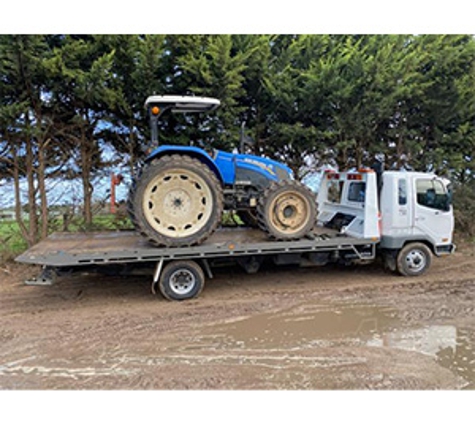 Squires Towing Service - Tooradin, VIC