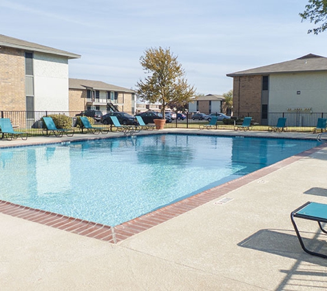 Indiana Village Apartments - Lubbock, TX