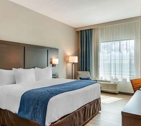 Comfort Inn & Suites Miami International Airport - Miami Springs, FL