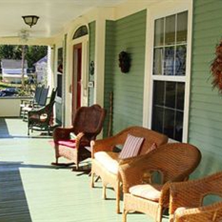 Young House Bed & Breakfast - Millinocket, ME