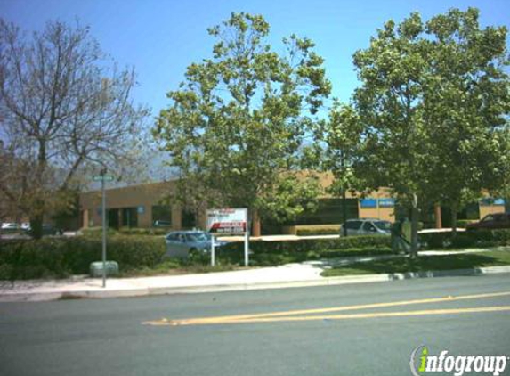 Small World Doggie Day Care - Rancho Santa Margarita, CA