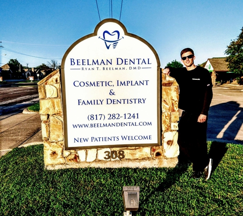 Beelman Dental - Bedford, TX. Signboard Beelman Dental