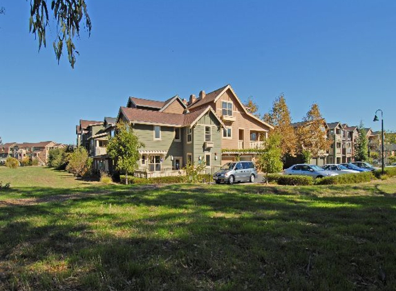 Stanford West Apartments - Palo Alto, CA
