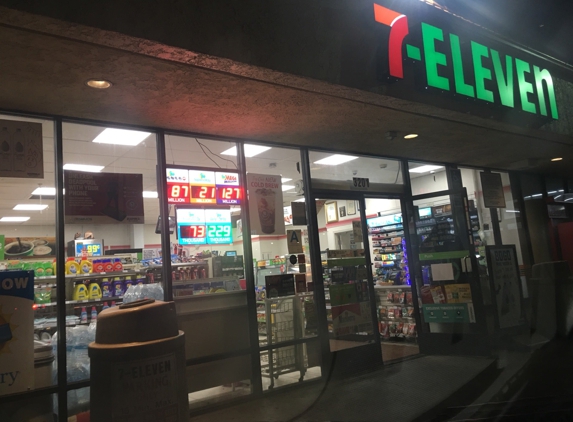 7-Eleven - Los Angeles, CA