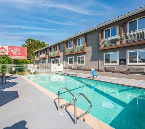 Best Western Plus Brookside Inn - Milpitas, CA