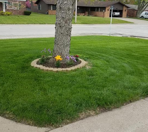 Herald's Lawn Care & Property Management - Farmer City, IL