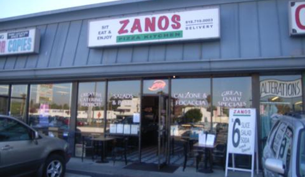Zanos Pizza Kitchen - Woodland Hills, CA