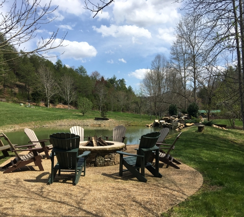 Maples Ridge Cabin Rentals - Sevierville, TN. Our cabin in Pigeon Forge while staying with Maples Ridge Vacation Rentals